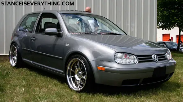 VW Golf MK4 slammed on porshe