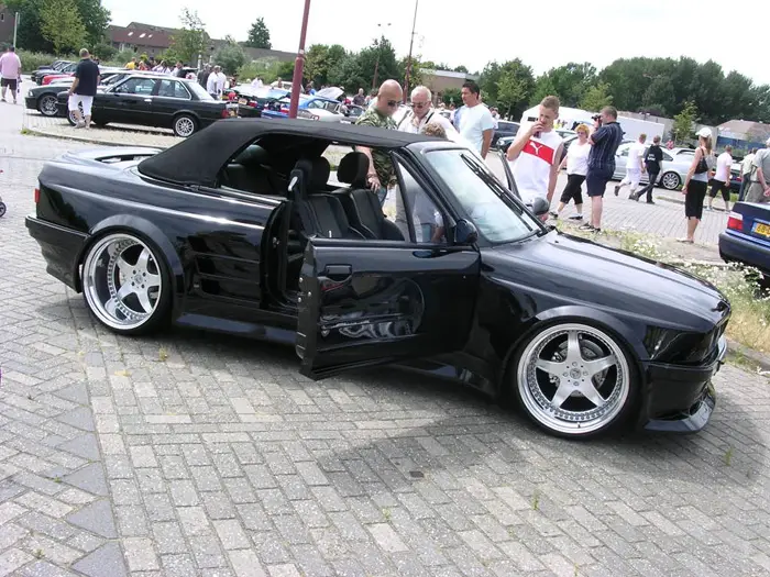 e30_widebody3.jpg