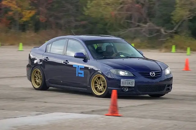 mazda3_24