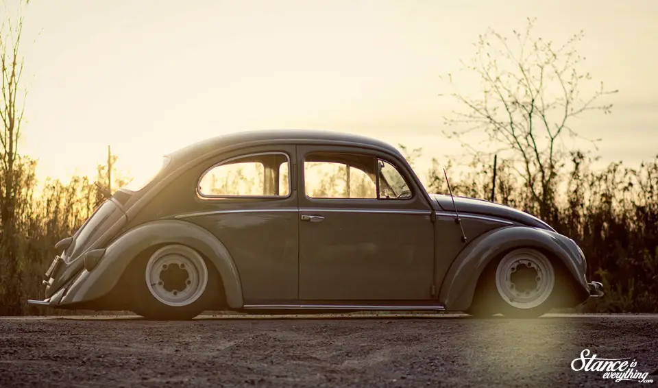 stance-is-everything-taylord-customs-slammed-beetle-sun-side