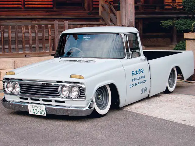73 It's old, it's bagged, and it's JDM. What is it?