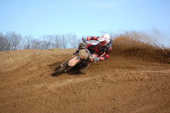 sambermshot2web Berm sliders are classic moto cross action shots