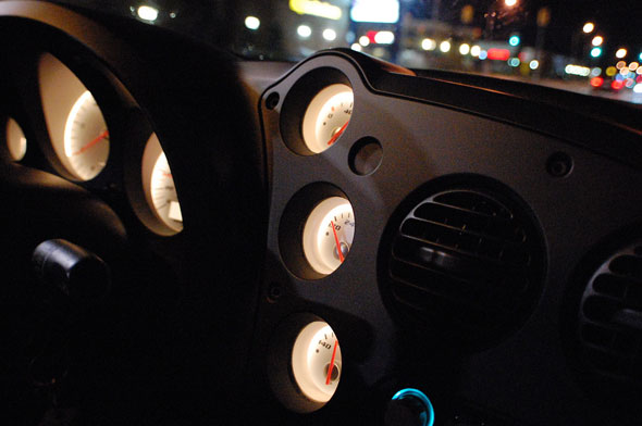 samviper3web Vipers have a fairly photogenic gauge cluster