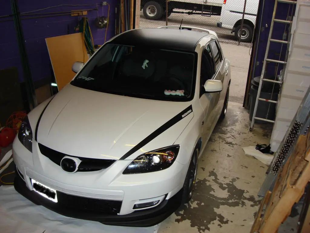 stripesandroofs Hood stripes and roof overlays are no problem