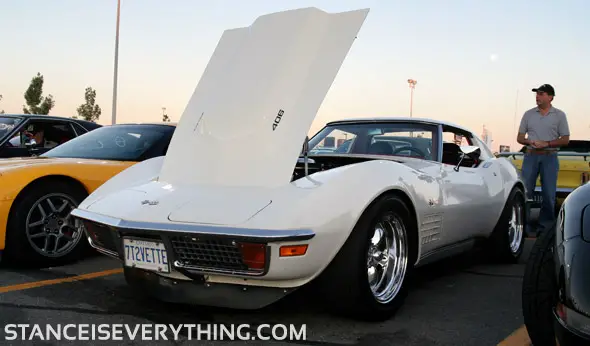 72vette Seems odd that it took me this many posts to throw up a Corvette