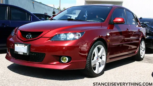 This color is beautiful and Rx-8 rims suit the Mazda3 very well
