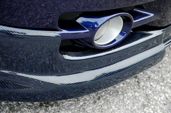 cflip A fiberglass lip covered in blue weave Carbon Fiber