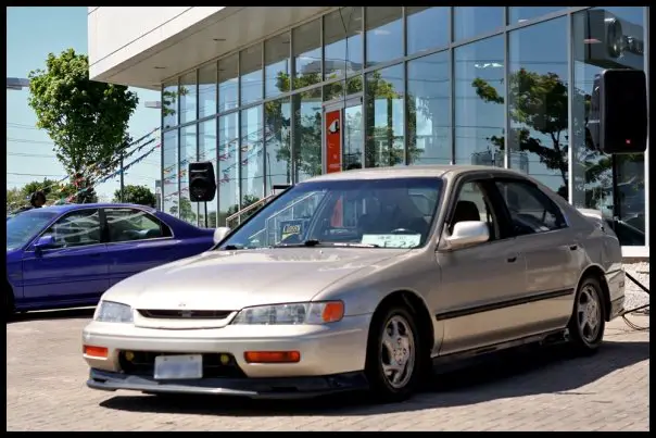 early2 May 2008: JDM Window Visors, SIR 3rd Brake Light, JDM Door garnishes, front upper strut bar, rear upper strut bar, rear lower tie bar
