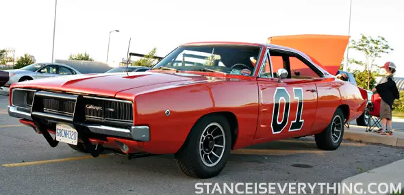 generallee The young boy in the picture informed me that it did have a dixie horn