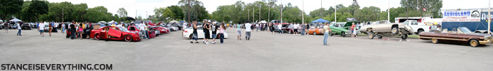 pano No tripod panoramic shot of the front entrance of Scrape