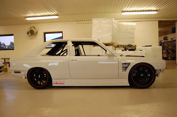 e30_10 Not even finished and still fly as hell