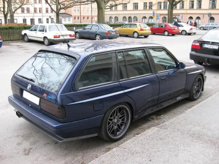e30_13 E30 M3 Touring... Amazing