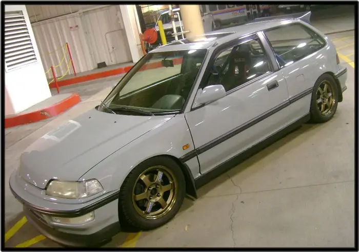 ef12 The volks help set off the industrial gray paint on this ride