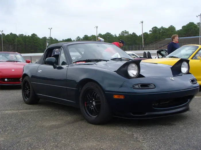 foxy A female blogger/tuners auto x set up Miata