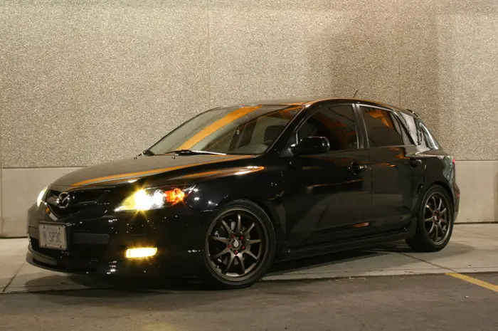 mazda3-2 Black, bronze, red lugs works