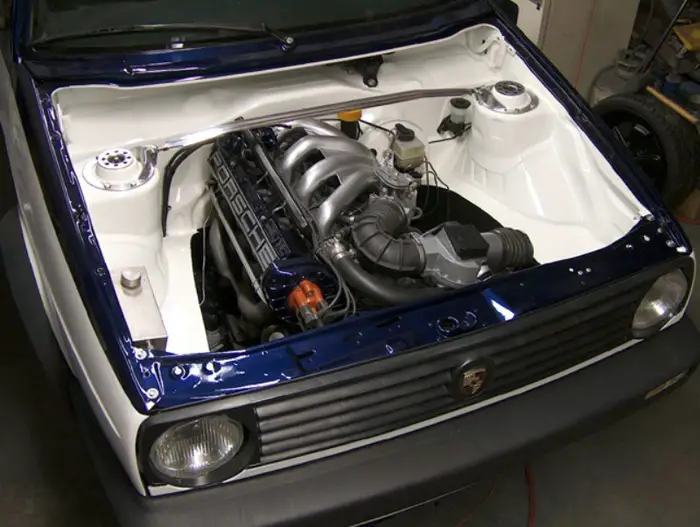 vorschebay Tuecked and shved engine bay, thing of beauty