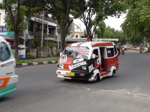 taxi2 Racing to the next fare