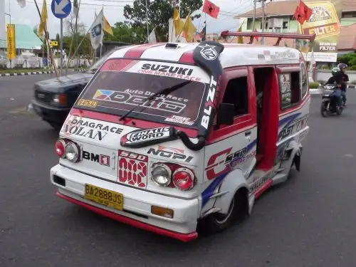 taxi4 What I want out of every taxi I am are giant stickers obscuring the drivers vision