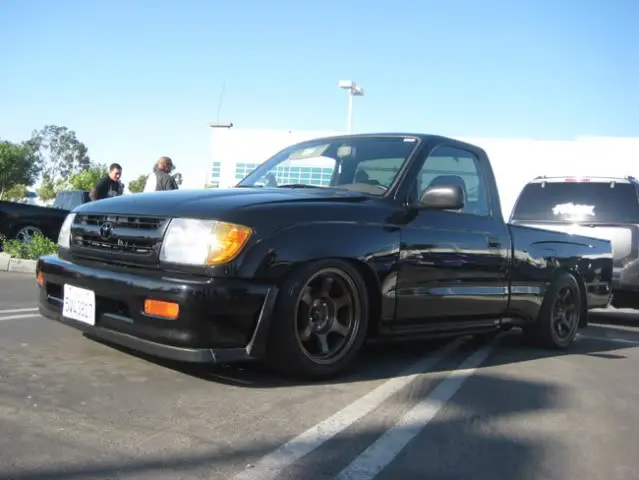 minitruck2 This truck doesn't have a lot of visible mods but looks perfect to me