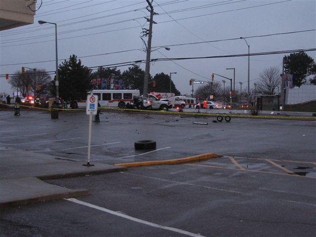 wtftow3 The driver was trying to avoid the bus and ended up hitting the pole