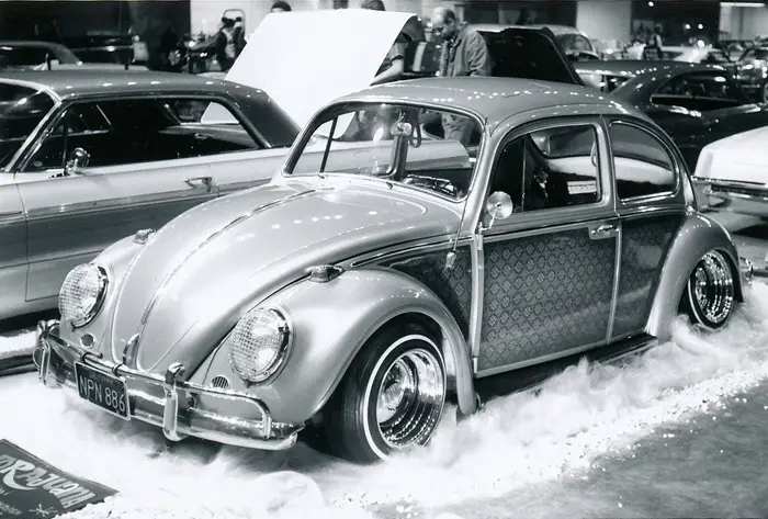 Classic lowrider style on a classic bug.