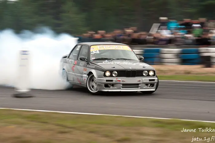 e309