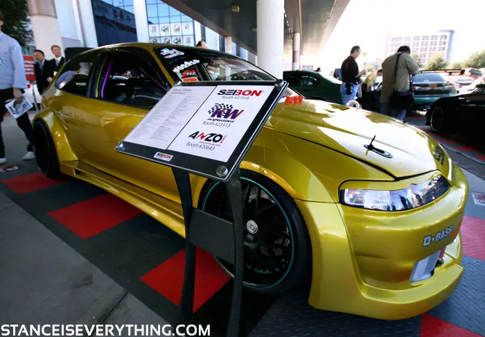 gold_civic_passengerside