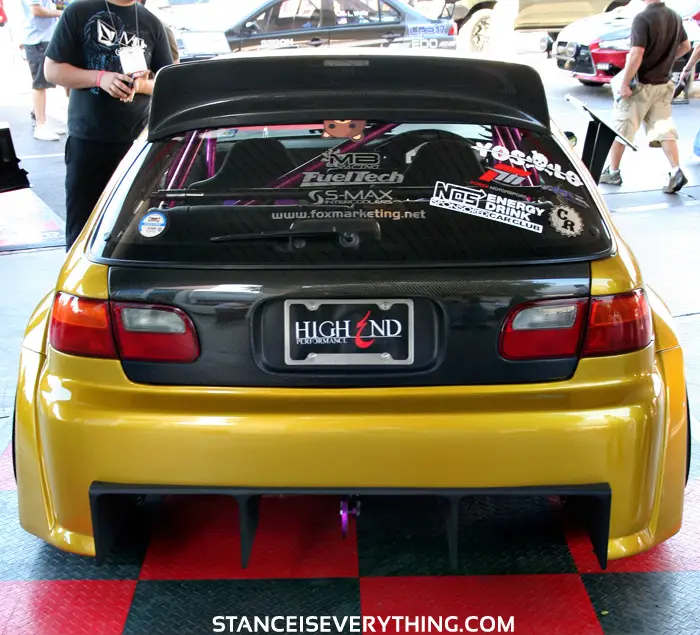 gold_civic_rear