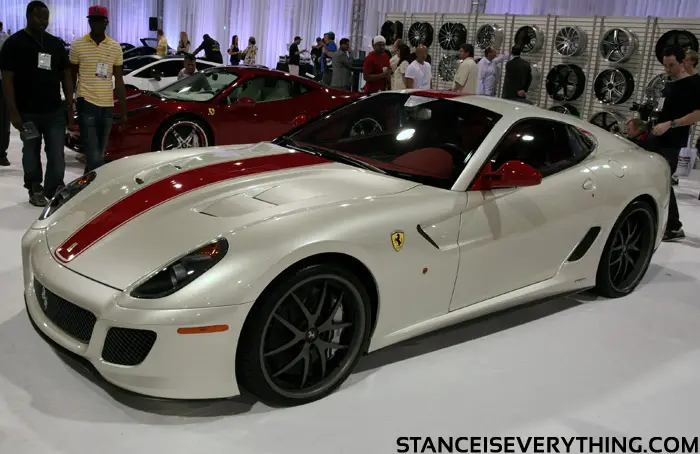red_white_ferrari