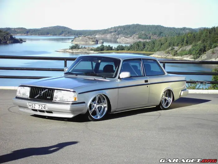 volvo_240_17