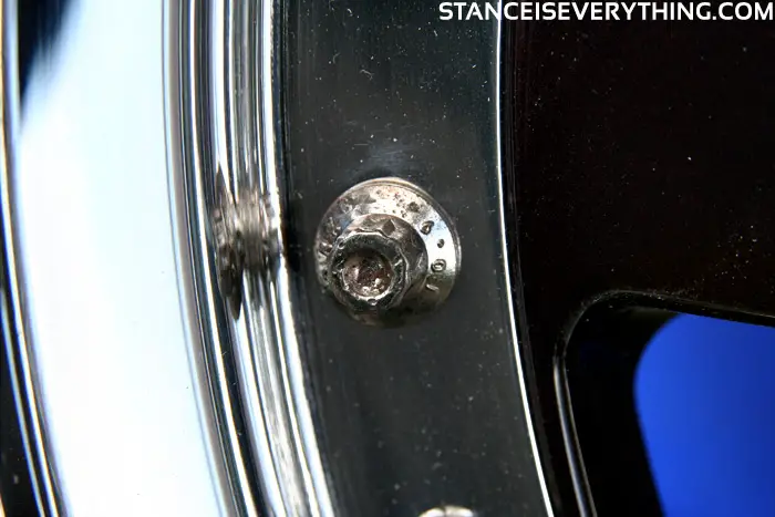 bolts_close_up