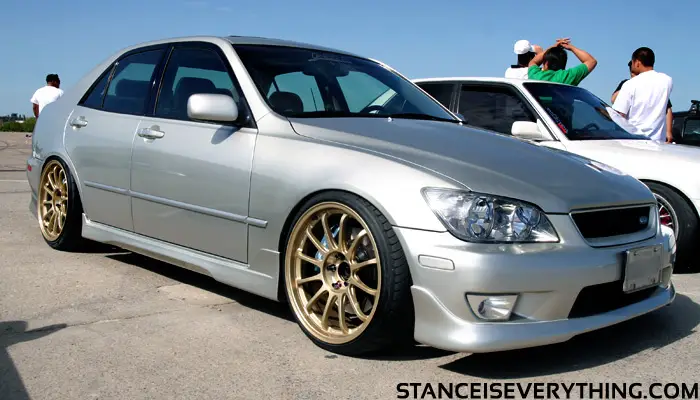 lexus_is300