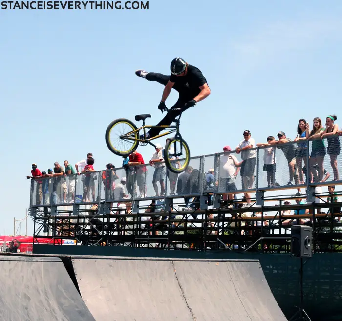 bmx_moxley_3_whip