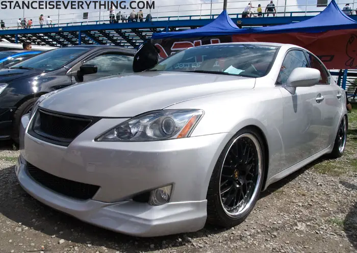 lexus_front