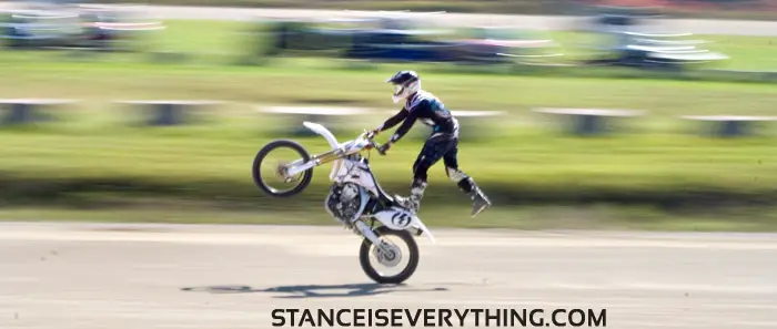 moto_x_1_footed_wheelie