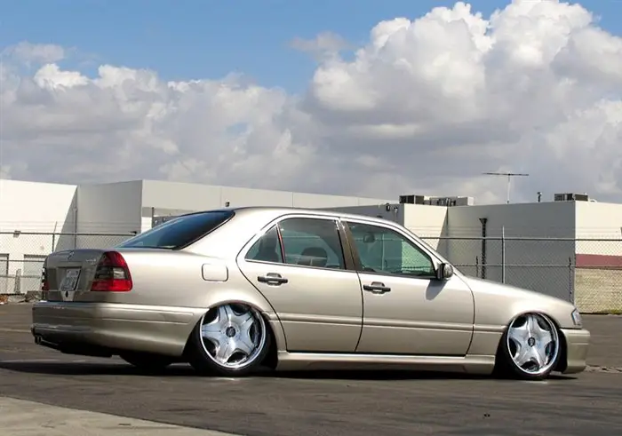 hydroholics_benz_1