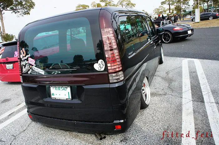 fitted_feti_van_2