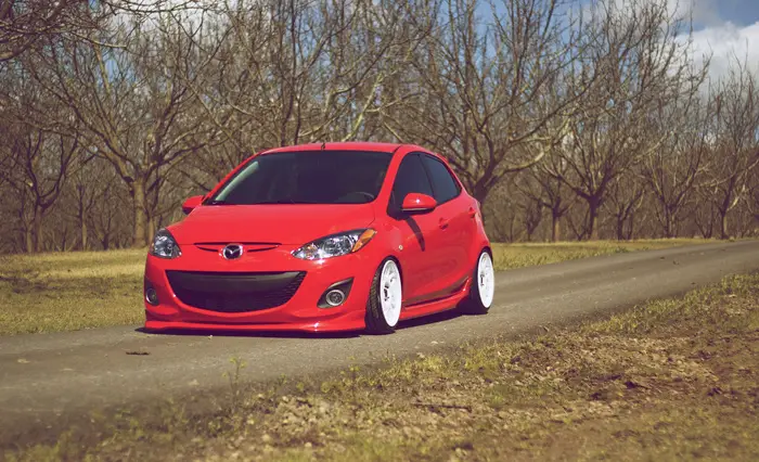 mazda_2_3