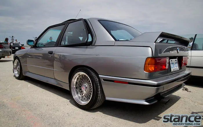 bmw_e30_m3_rear