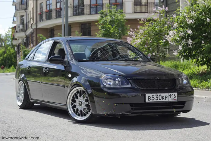 uncommon_suzuki_forenza