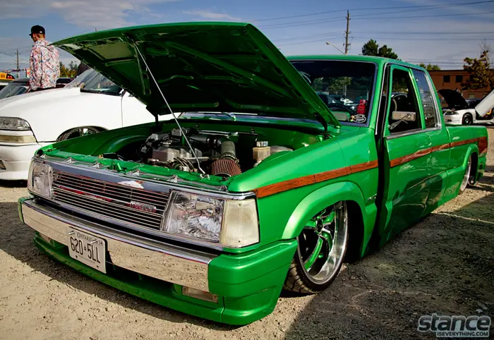 mini_mazda_front_three