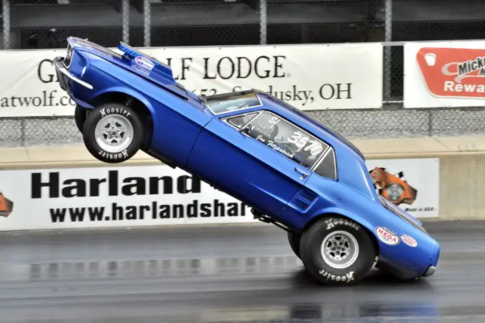 wheelie_24