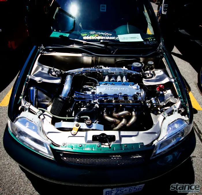 brimell_scion_super_tuner_4_honda_civic_sedan_shaved_bay