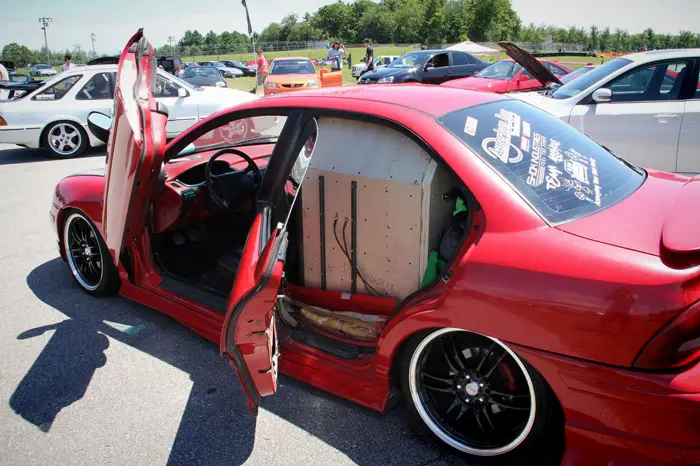 cscs_mosport_2013_show_and_shine_neon_box