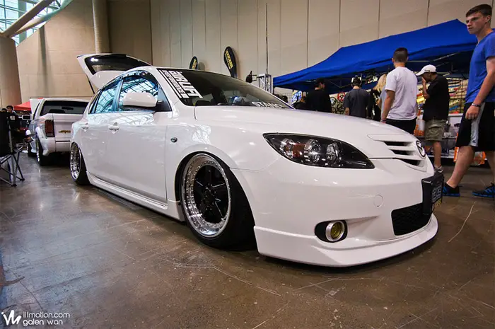 importfest_2013_stanceiseverything_mazda_3_airlift_4