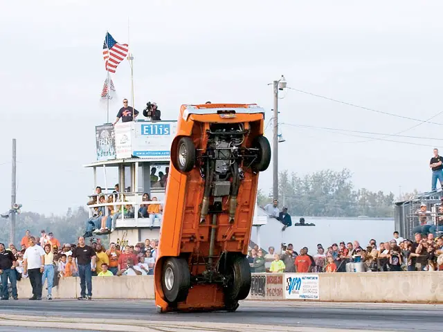 on_the_bumper_drag_16