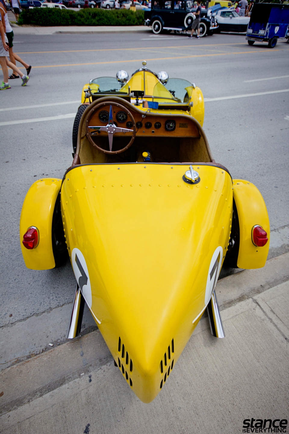 classics-at-the-square-bugatti-rear