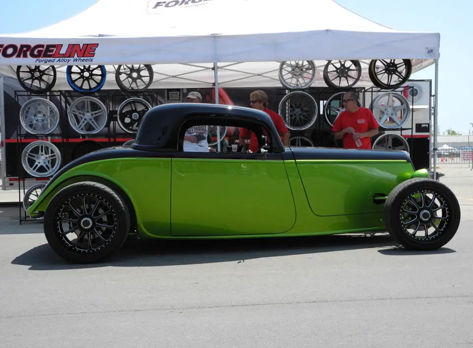 hot_rod_modern_wheels_2