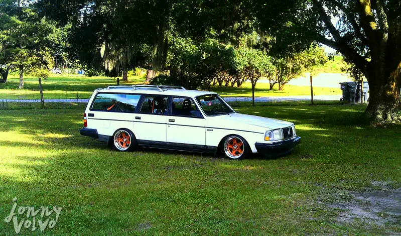 volvo_240_8