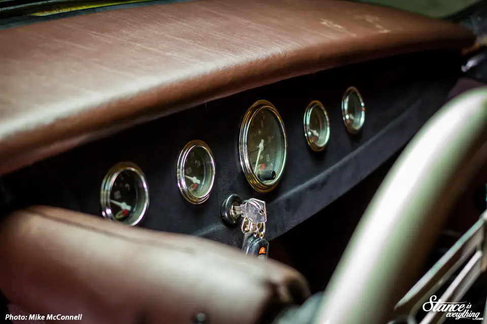 steve-woodward-mazda-b1800-interior-detail-1